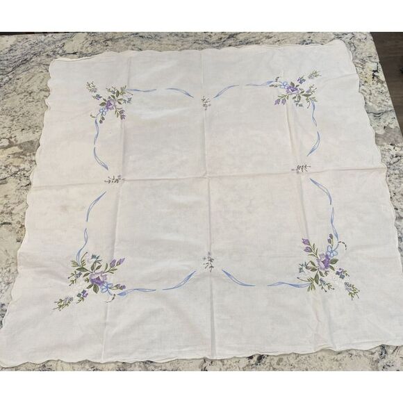 Other - Cotton Vintage 30 x 30 table Covering Granny Grandma Embroidery Linen Floral